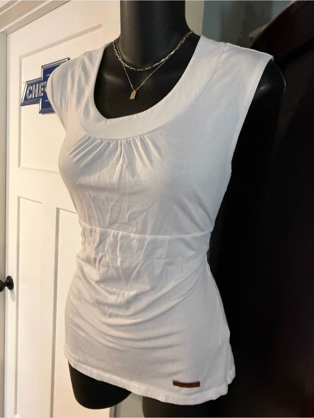 4/$16 GoLite Women's Cream Scoop Neck Sleeveless Top